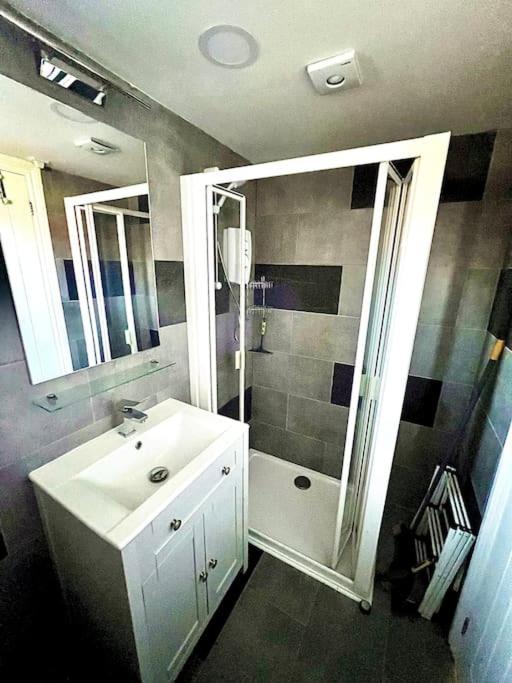 50 Toledo, Selsey Country Club Villa Bagian luar foto